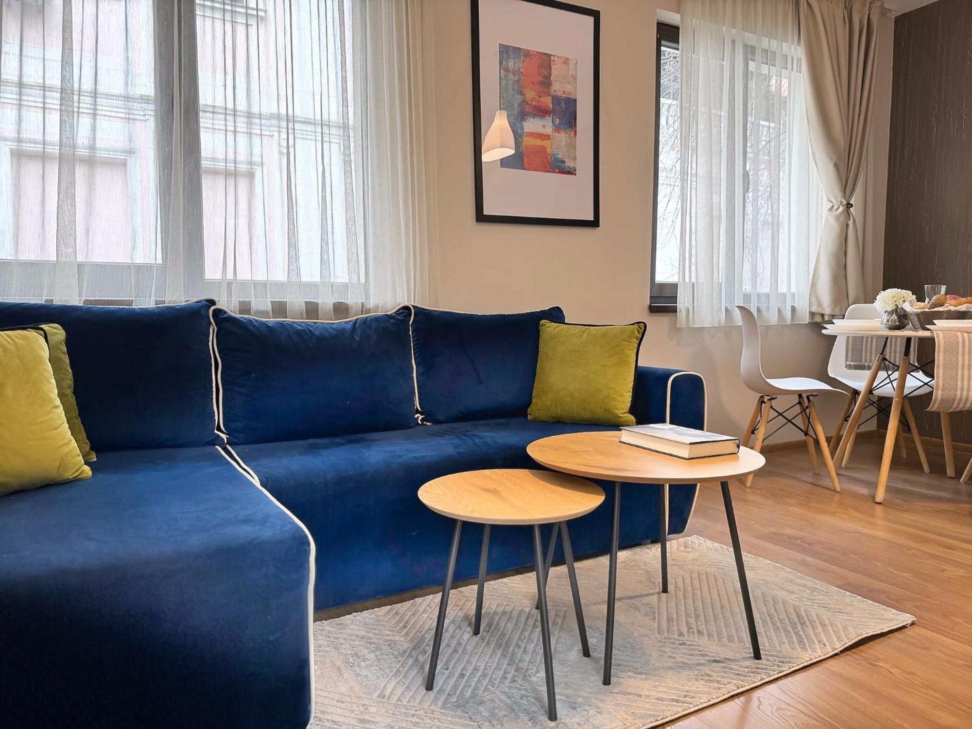 Top Centre Plovdiv Apt. With Parking For 4 Guests ภายนอก รูปภาพ