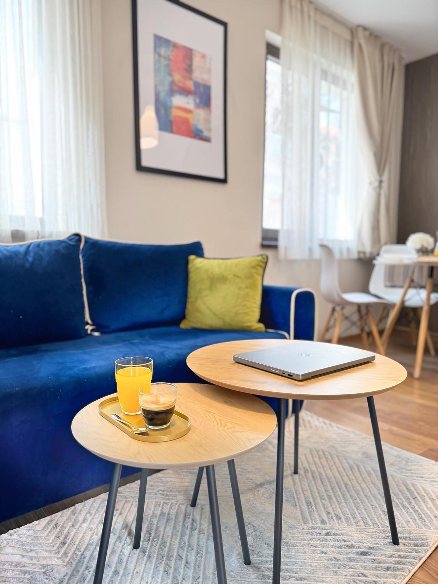 Top Centre Plovdiv Apt. With Parking For 4 Guests ภายนอก รูปภาพ