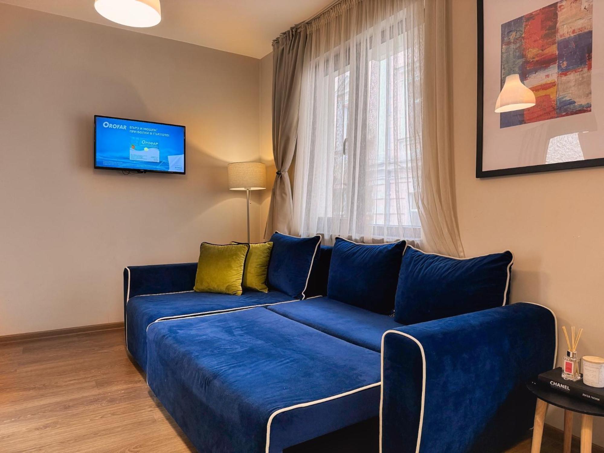 Top Centre Plovdiv Apt. With Parking For 4 Guests ภายนอก รูปภาพ