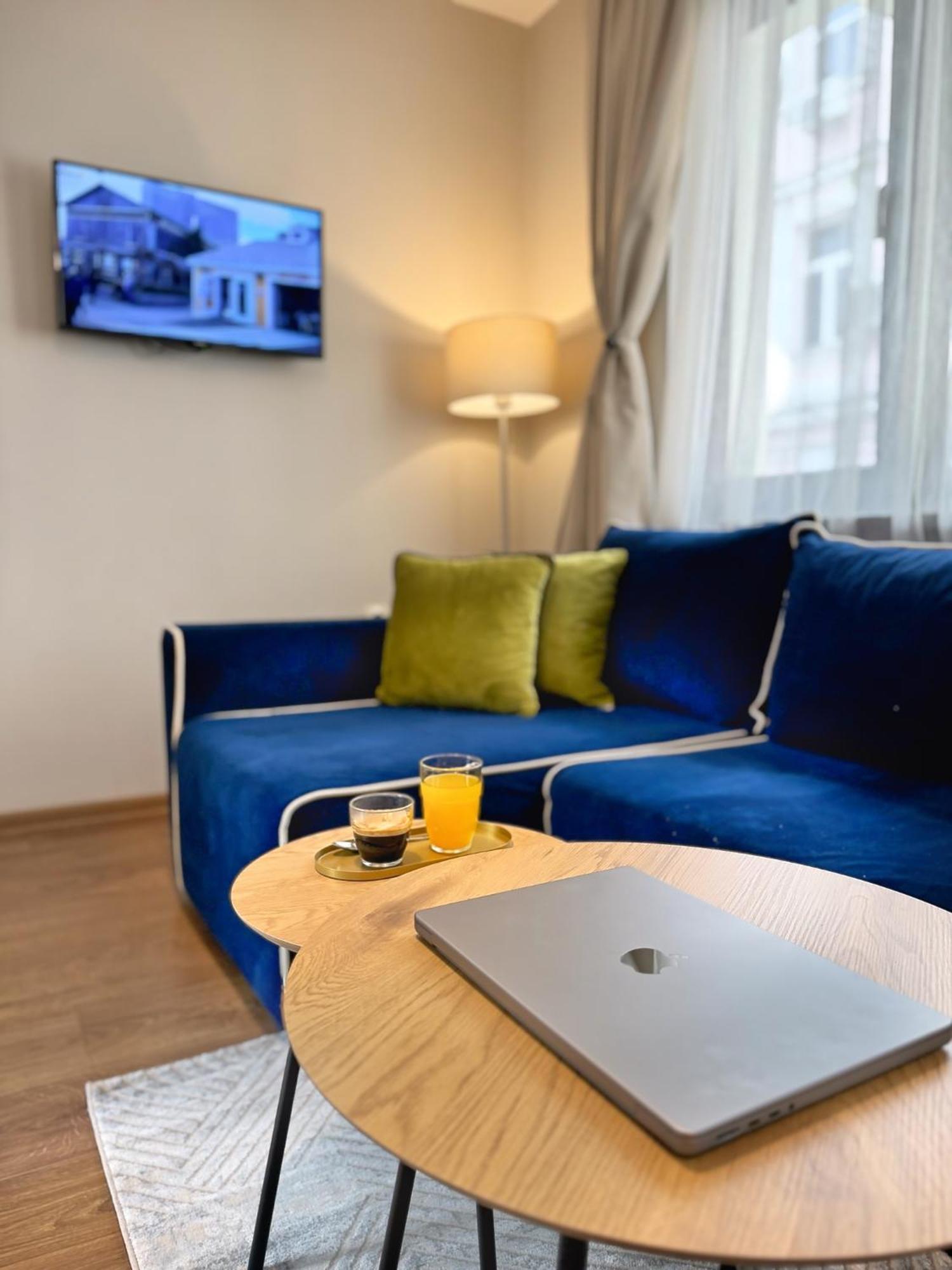 Top Centre Plovdiv Apt. With Parking For 4 Guests ภายนอก รูปภาพ