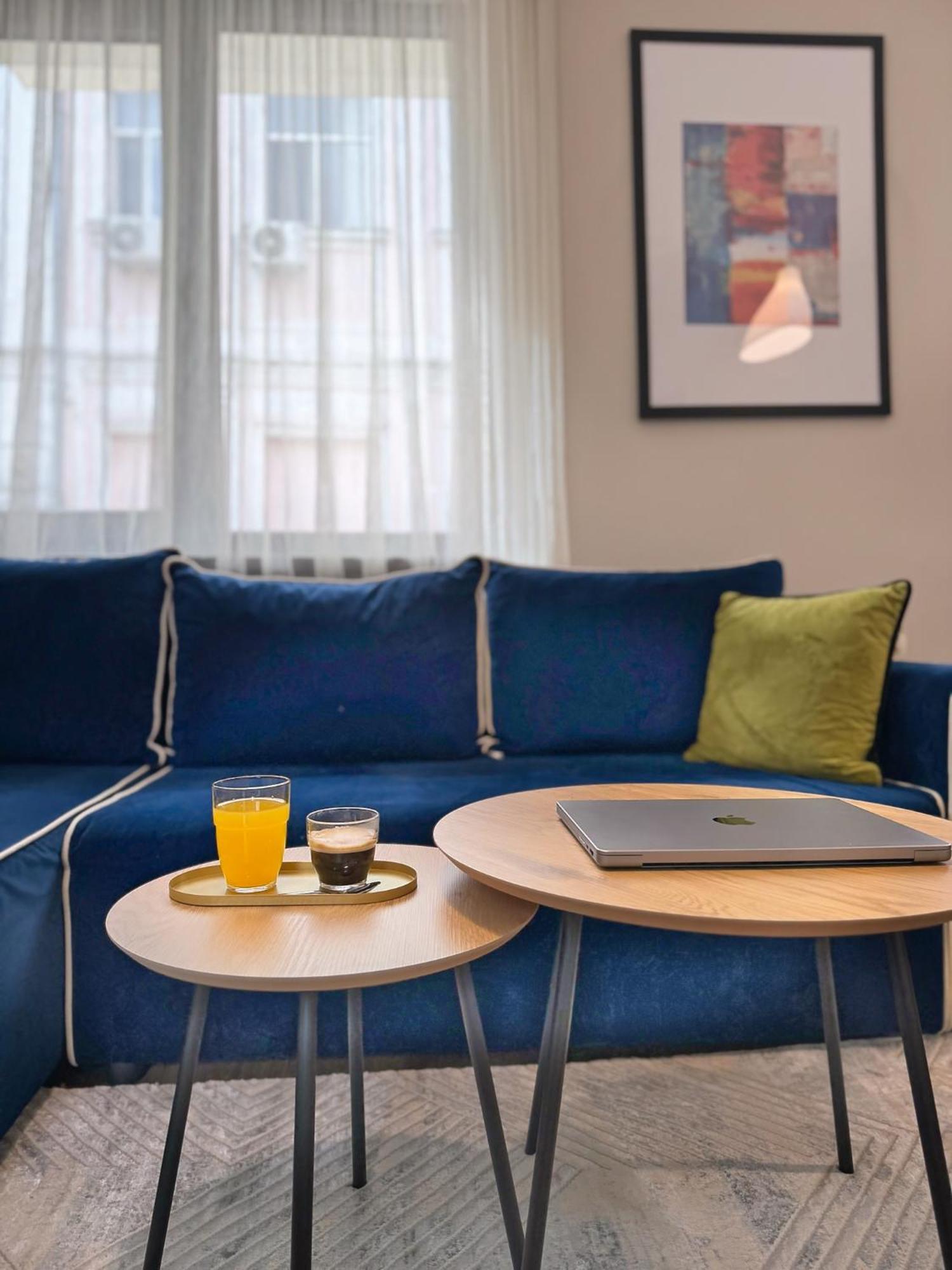 Top Centre Plovdiv Apt. With Parking For 4 Guests ภายนอก รูปภาพ
