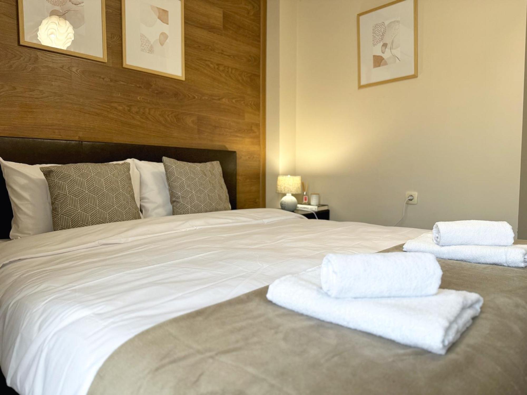 Top Centre Plovdiv Apt. With Parking For 4 Guests ภายนอก รูปภาพ