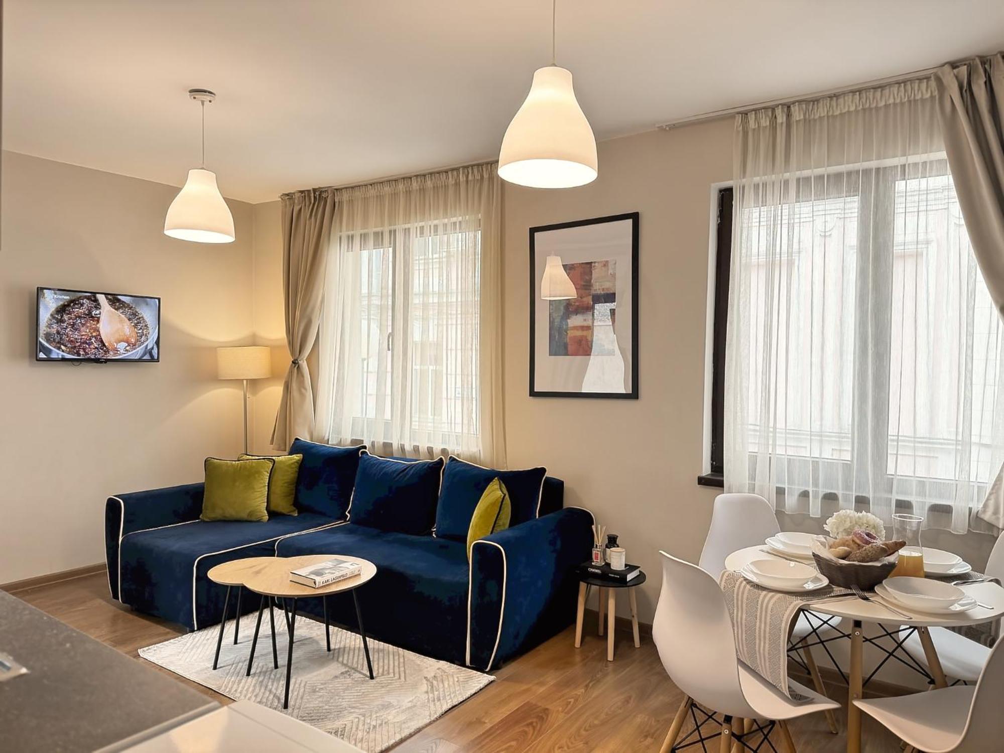 Top Centre Plovdiv Apt. With Parking For 4 Guests ภายนอก รูปภาพ