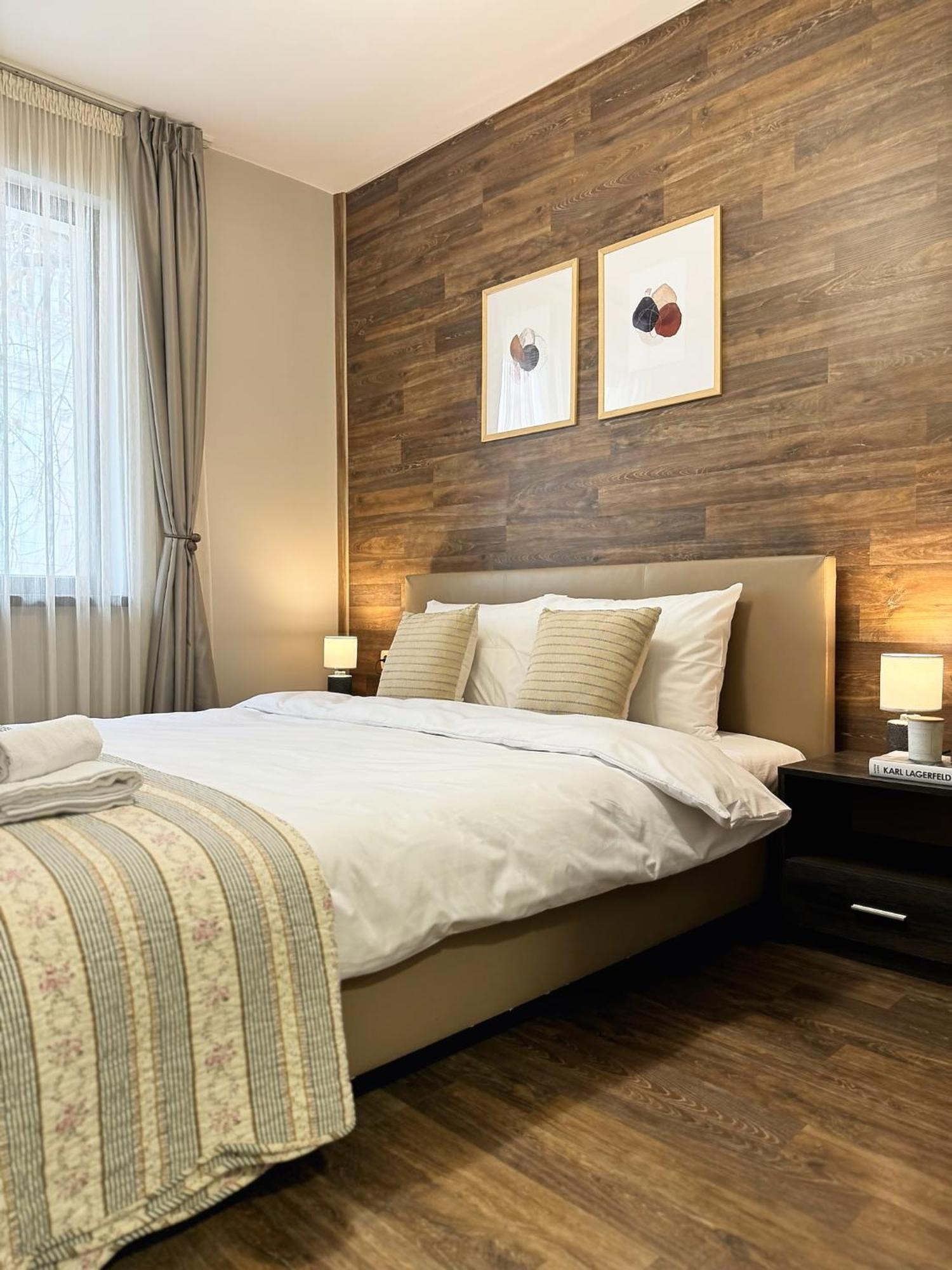 Top Centre Plovdiv Apt. With Parking For 4 Guests ภายนอก รูปภาพ