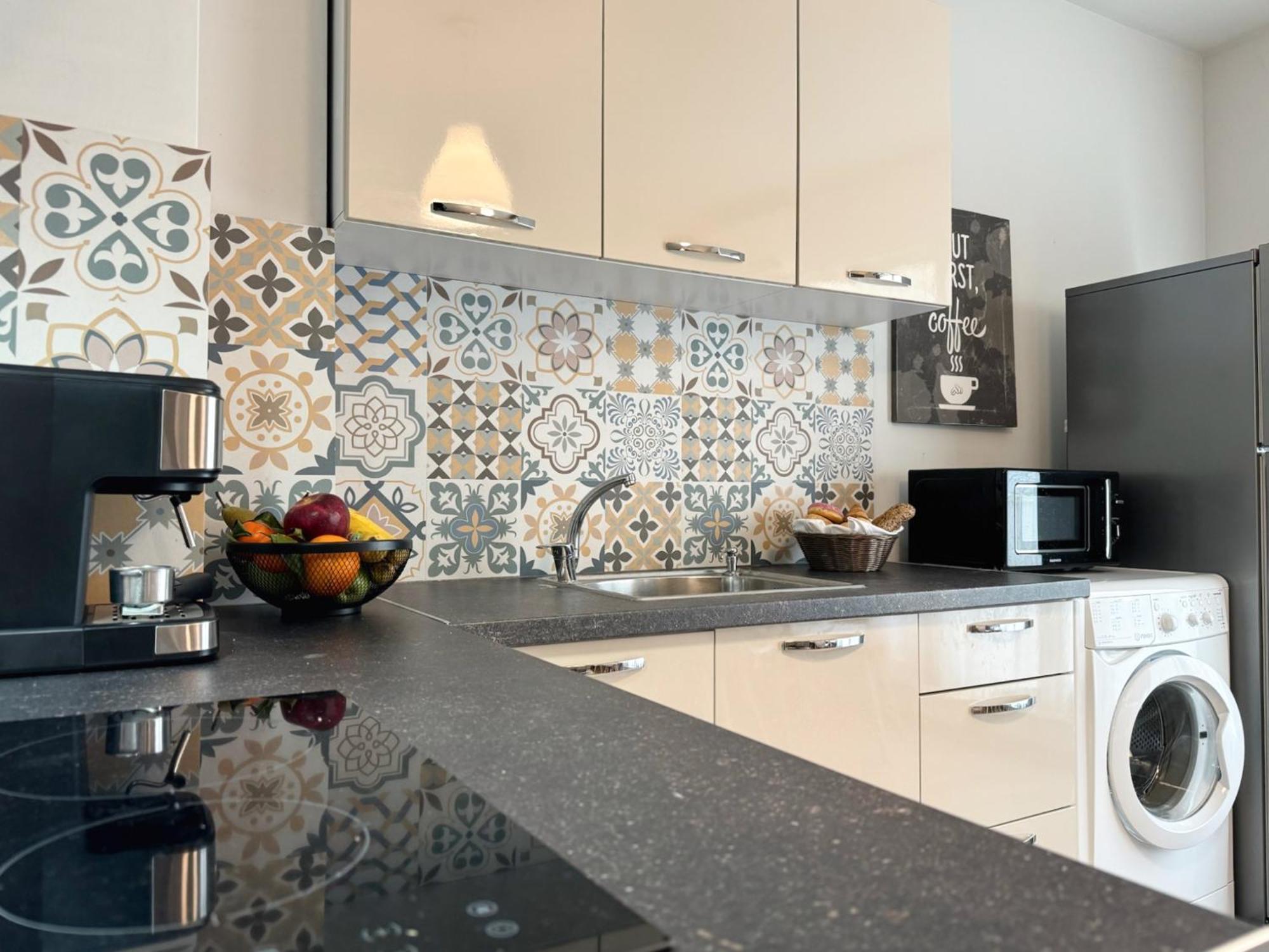 Top Centre Plovdiv Apt. With Parking For 4 Guests ภายนอก รูปภาพ