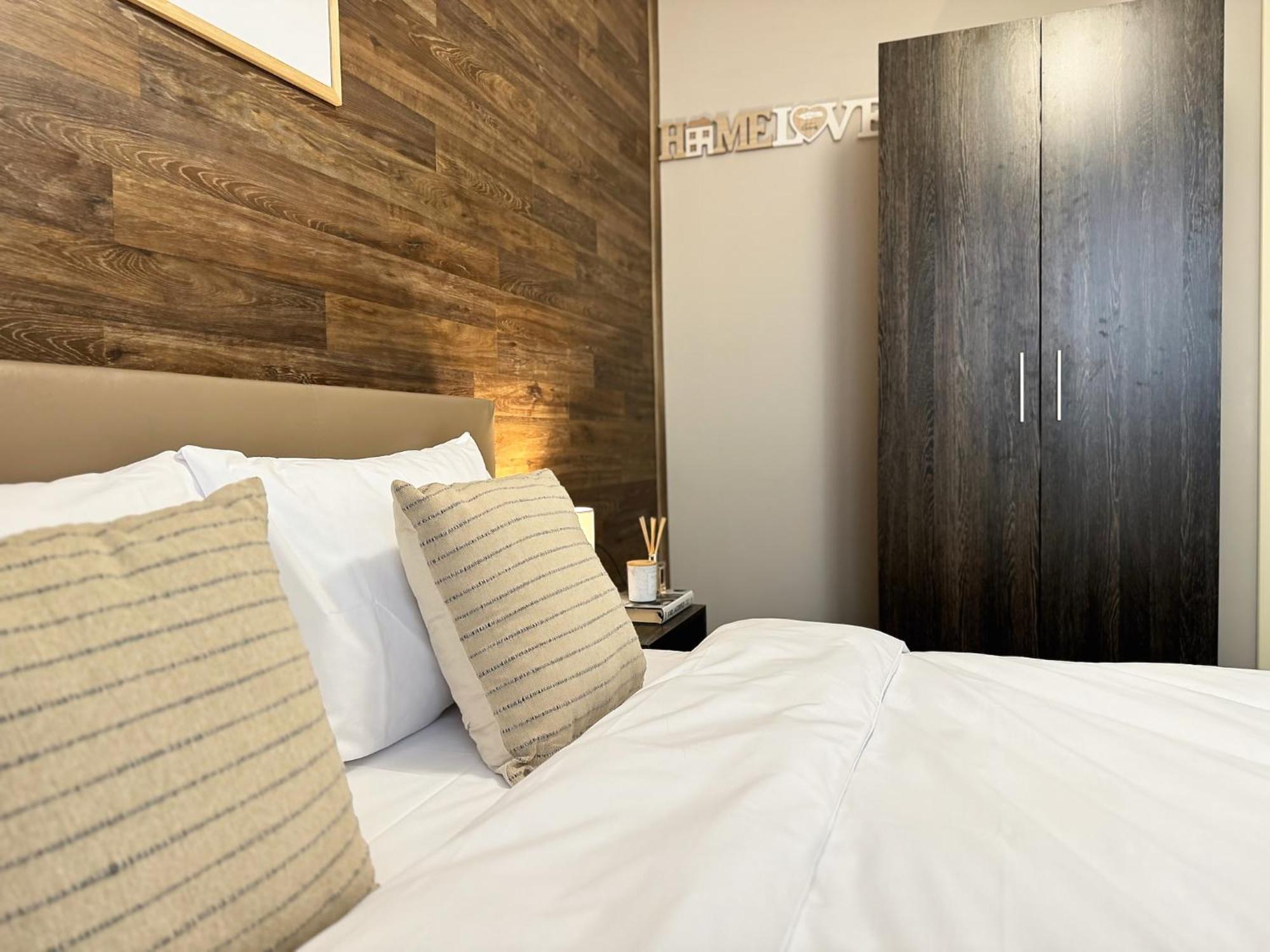 Top Centre Plovdiv Apt. With Parking For 4 Guests ภายนอก รูปภาพ